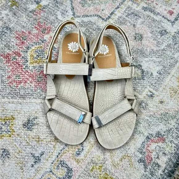 Yellow Box Weston Beige Adjustable Sandals Size 6 - Picture 3 of 11